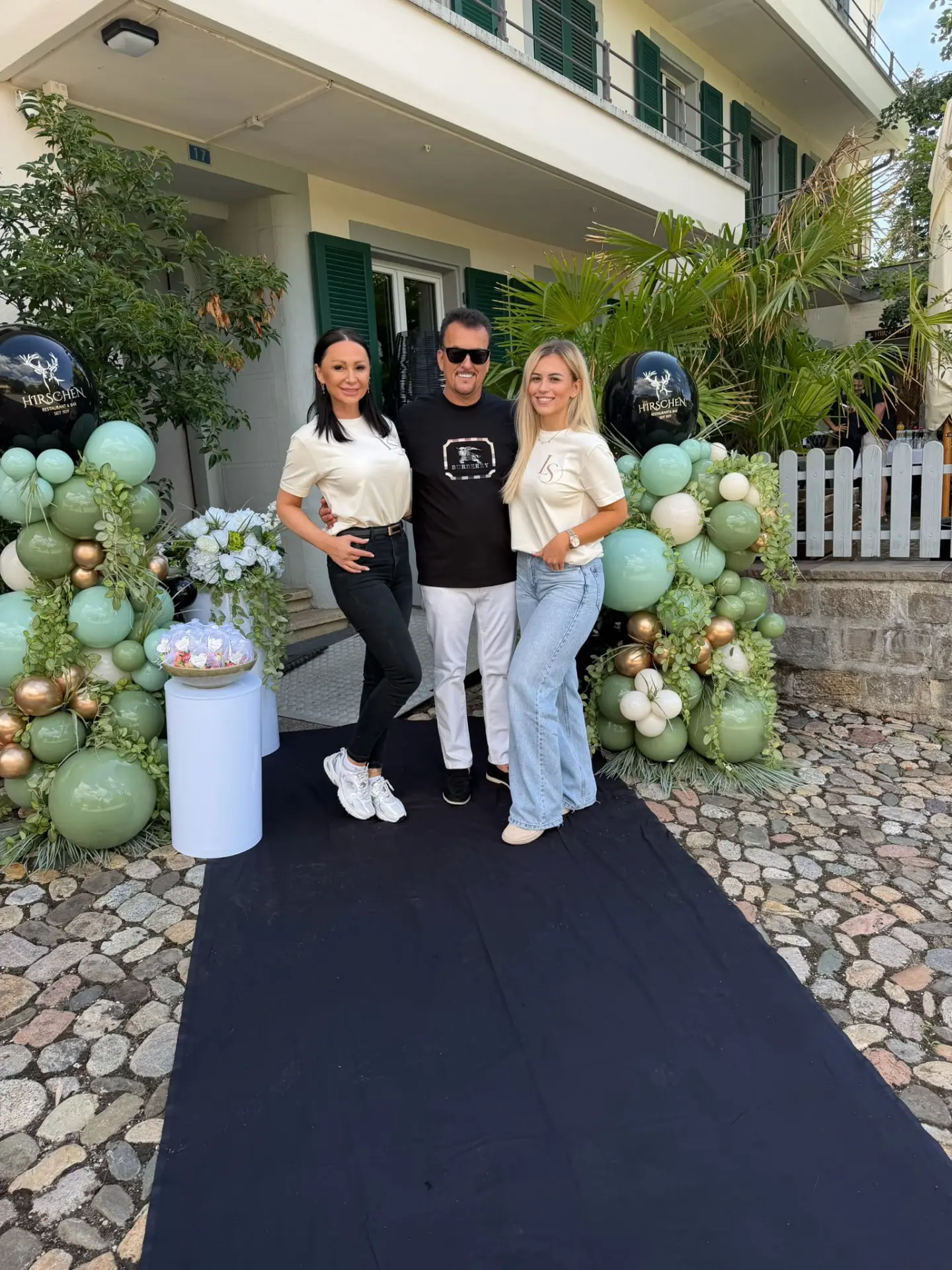 EVENT & LOCATION EINGANG Eventdekoration von LS Deco & Events